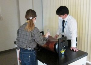 研修センタープログラム腹部外傷を探せ!の様子